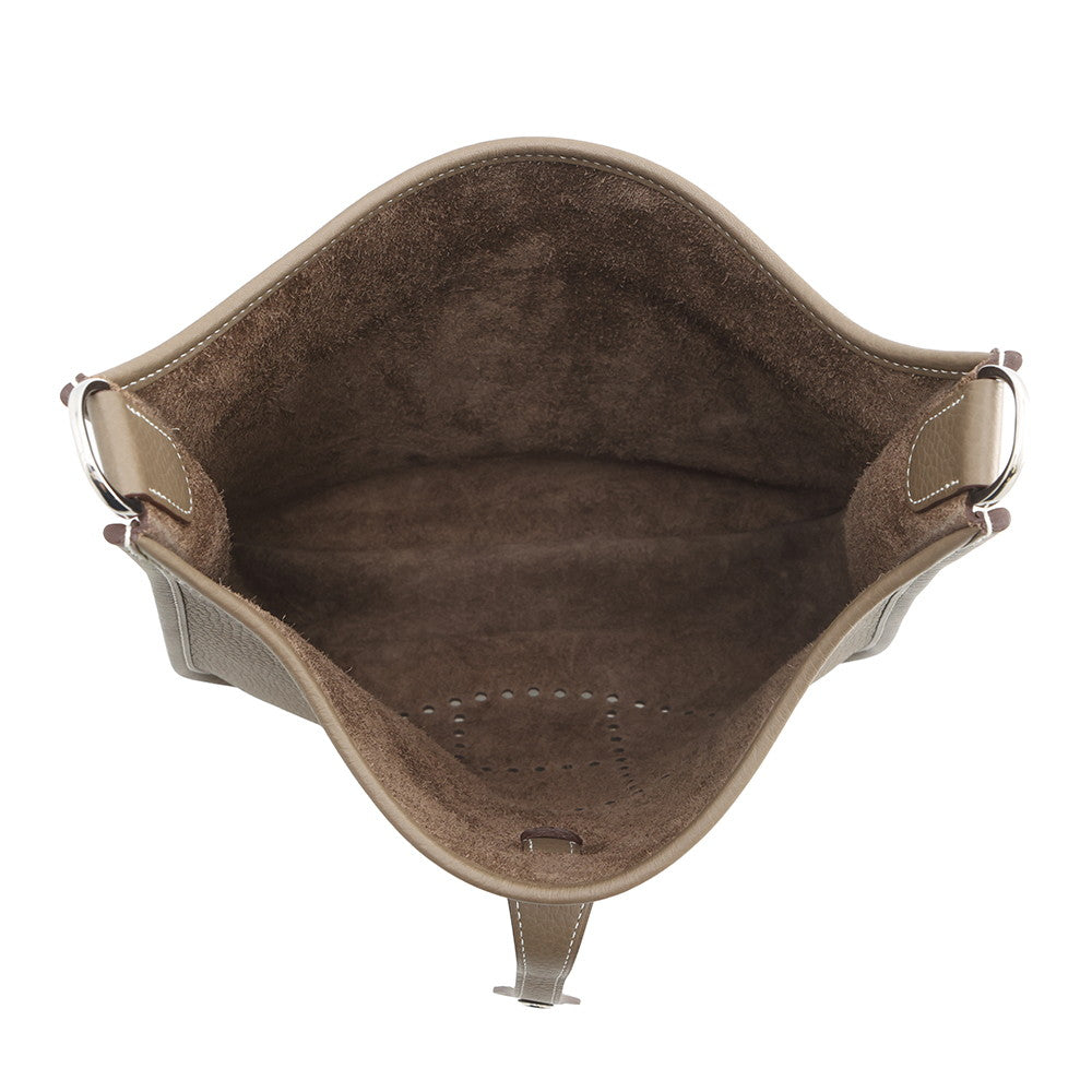 HERMES Evelyne3 Etoupe Taurillon Clemence Size PM