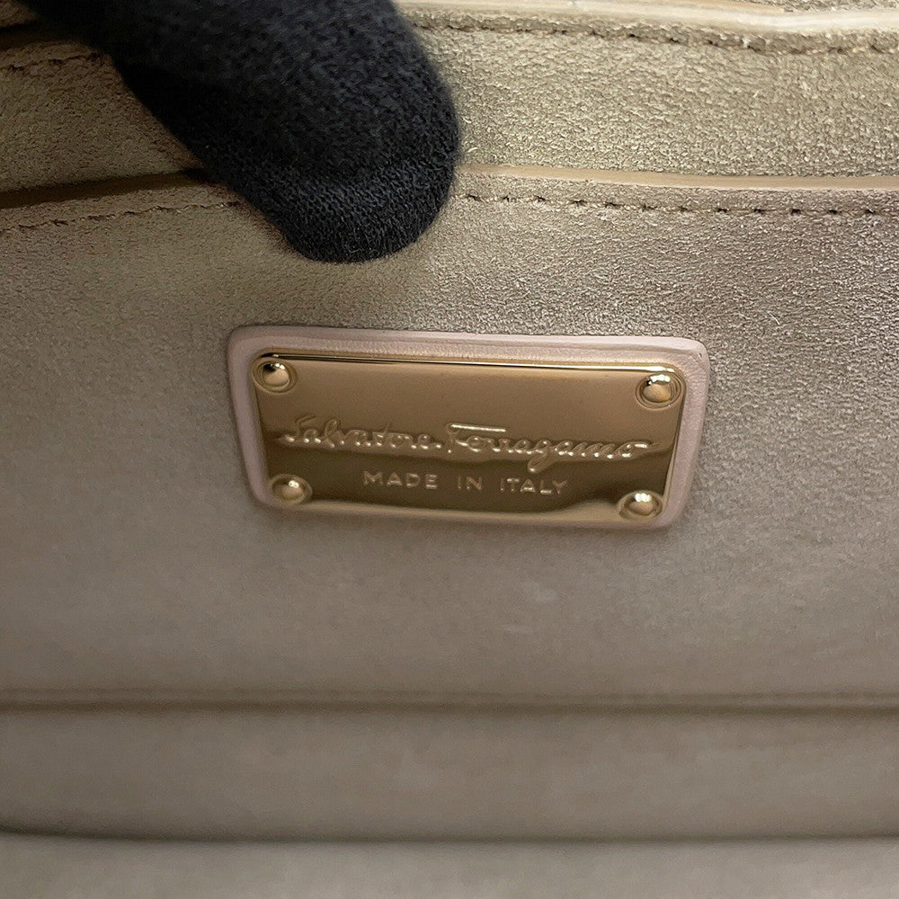 Ferragamo Ribbon Pattern Flap Shoulder Bag Light Pink/Black21G906 Leather