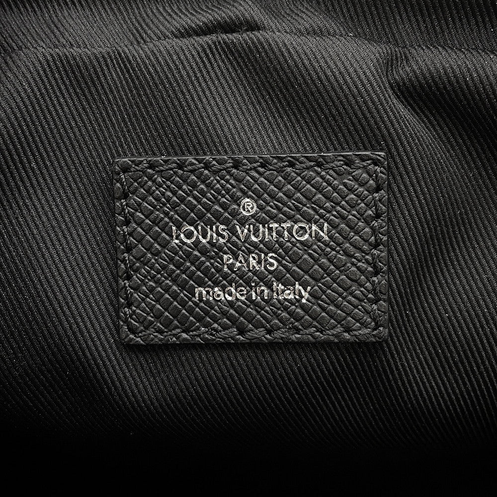 LOUIS VUITTON Bumbag / Outdoor NoirM30245 Monogram Eclipse Taiga Leather