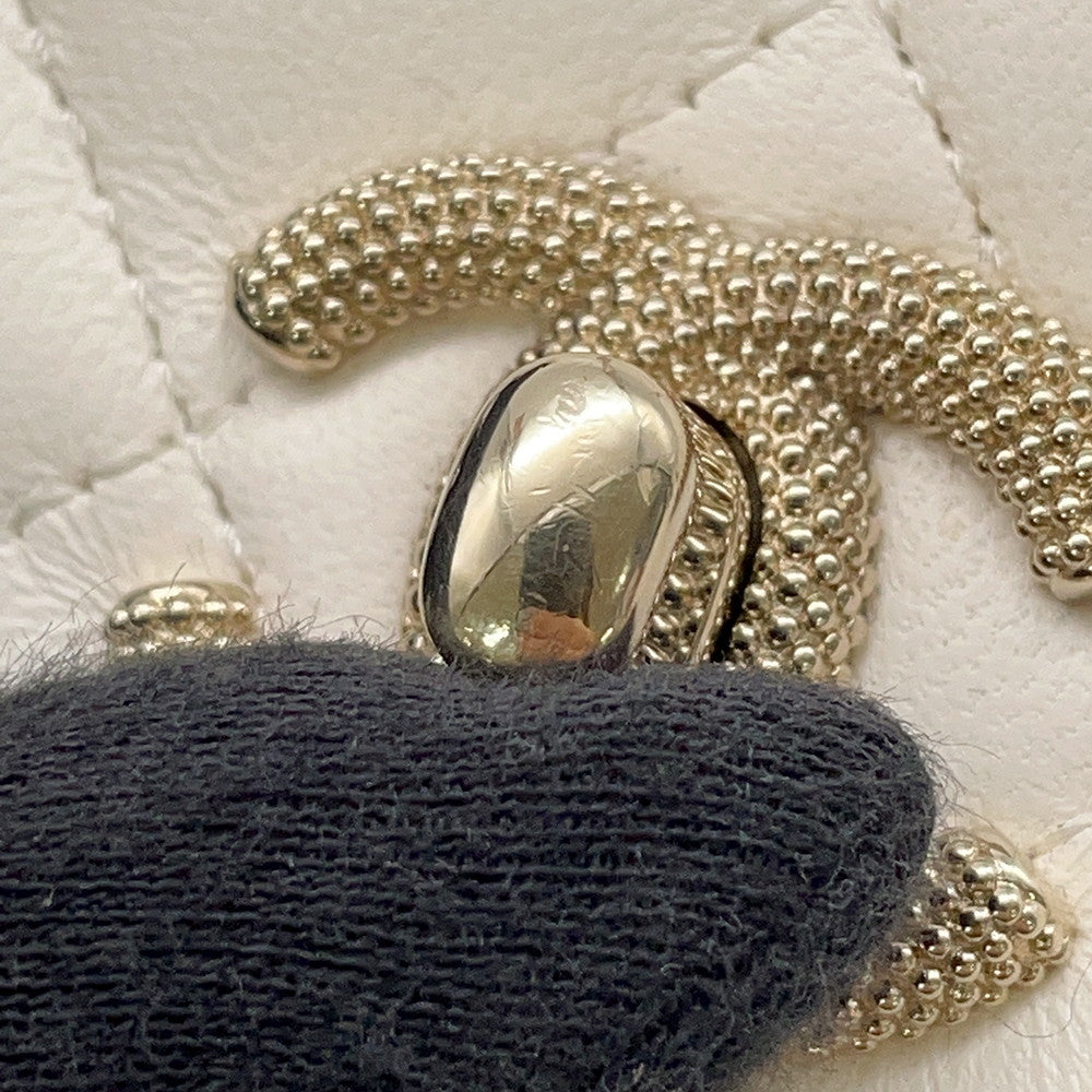 CHANEL Matelasse ChainShoulder Bag WhiteAP4299 Lambskin/Rhinestone