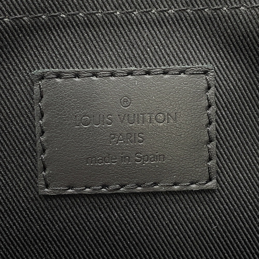 LOUIS VUITTON S Cape Messenger NoirM23741 Monogram・Taurillon