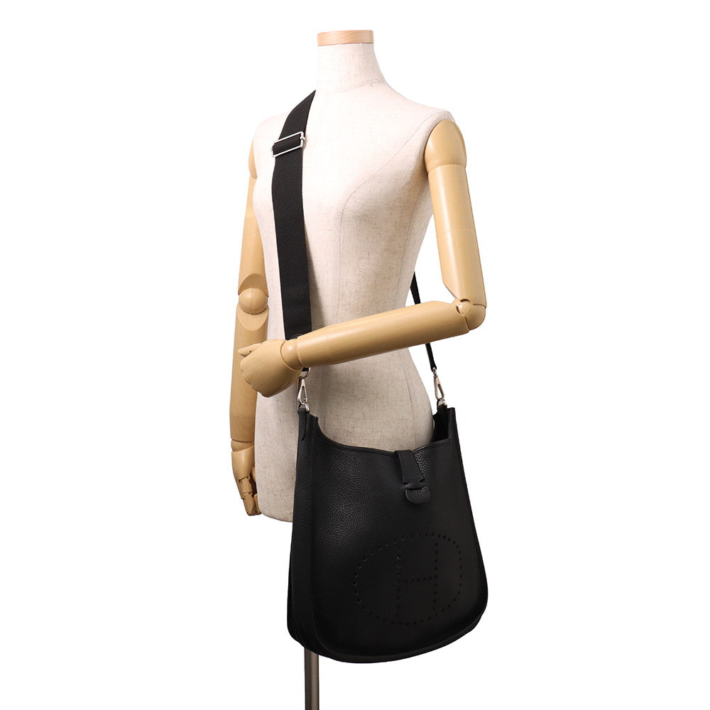 HERMES Evelyne 3 Black Taurillon Clemence Size PM
