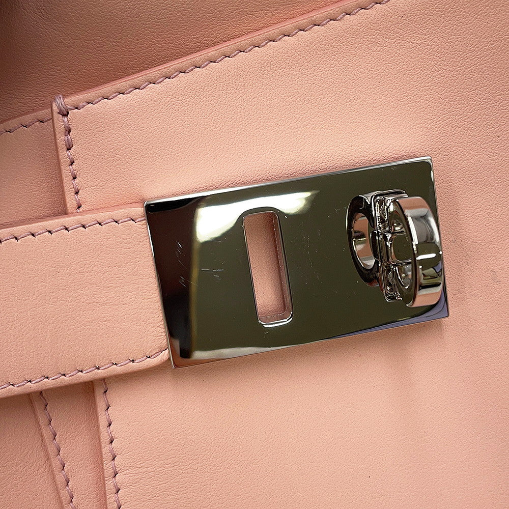 Ferragamo Gancini Archive Camera Case Shoulder Bag Light Pink216292 769549 Leather Size Small