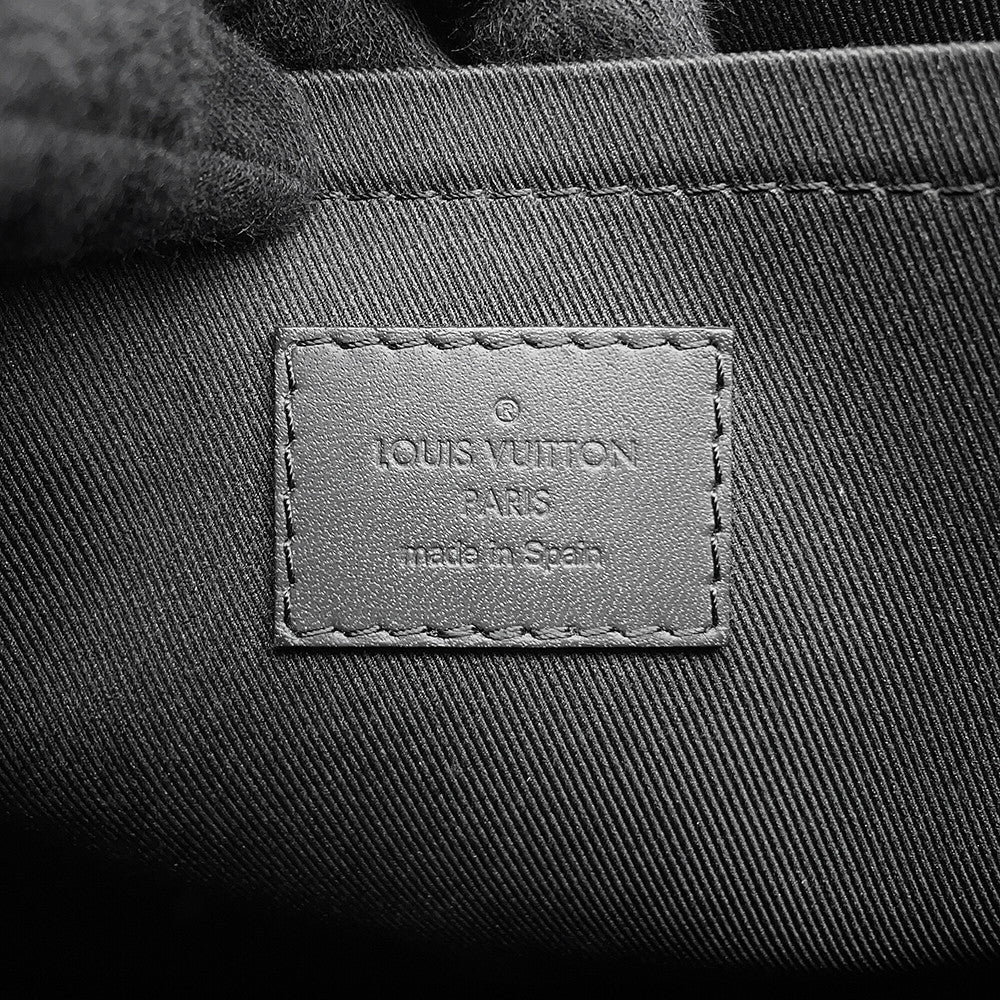LOUIS VUITTON Pochette・Discovery NoirM62903 Monogram Shadow