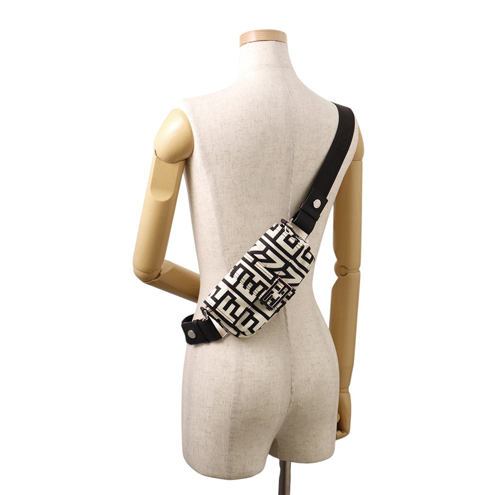 FENDI Mamma Bucket Waist Pouch - Marc Jacobs Collaboration White/Black7AS138 Nylon