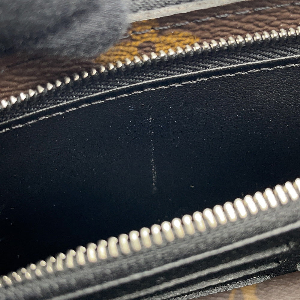 LOUIS VUITTON Zippy Dragonne NoirM69407 Monogram Macassar Canvas