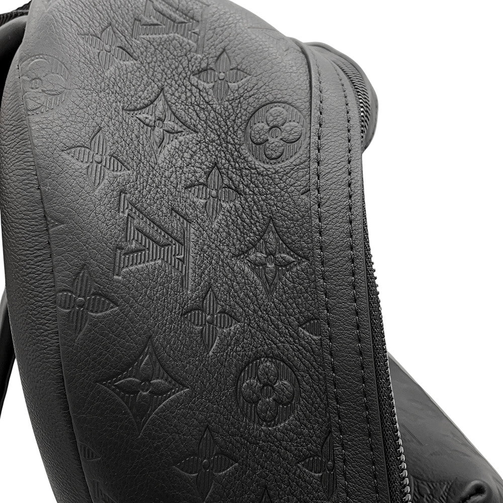 LOUIS VUITTON Discovery Backpack NoirM46553 Monogram Shadow Size PM