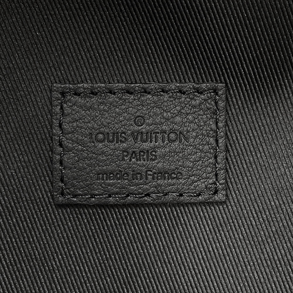 LOUIS VUITTON Discovery Backpack NoirM46553 Monogram Shadow Size PM