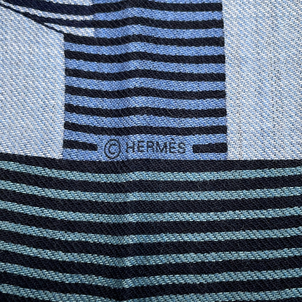 HERMES Carre H Cheval a la Couverture Horse Blanket Spiral Size 100 Ciel / Blue Marine / CeladonH104277T Cashmere70% Silk30%