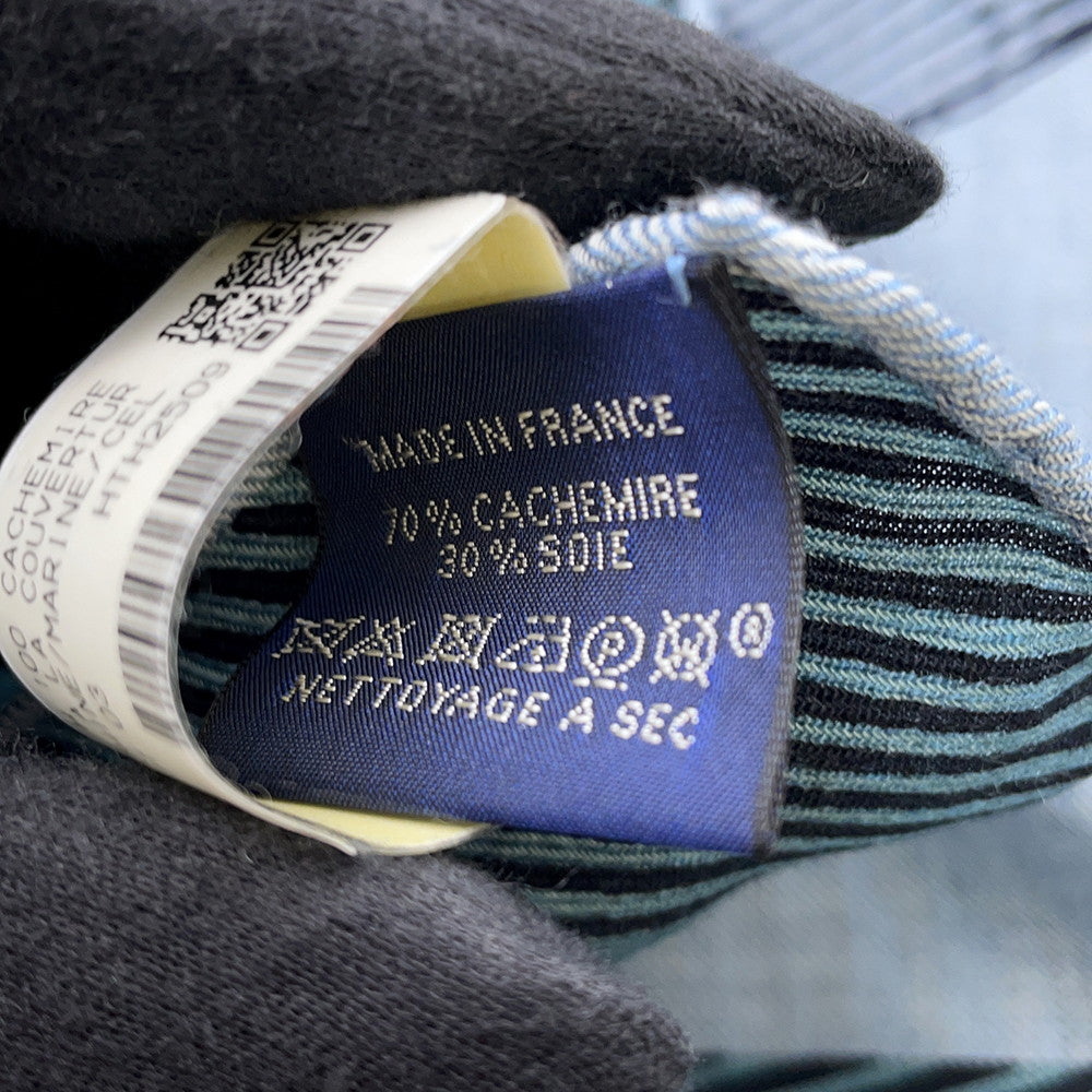 HERMES Carre H Cheval a la Couverture Horse Blanket Spiral Size 100 Ciel / Blue Marine / CeladonH104277T Cashmere70% Silk30%