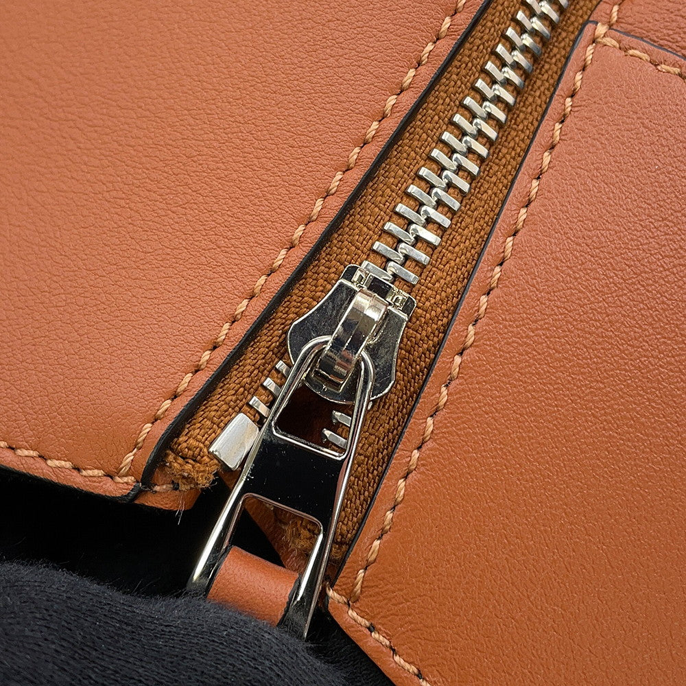 LOEWE hammock Tan387.30.S35 Classic Calf LeatherLeather Size Small