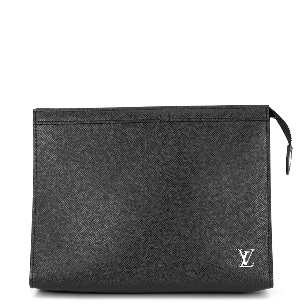 LOUIS VUITTON Pochette Voyage NoirM30450 Taiga Leather