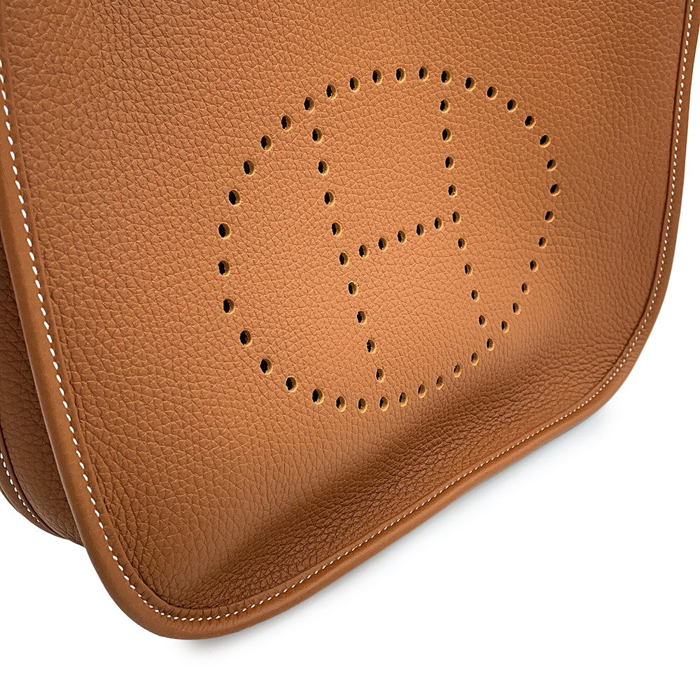HERMES Evelyne 3 Gold Taurillon Clemence Size PM