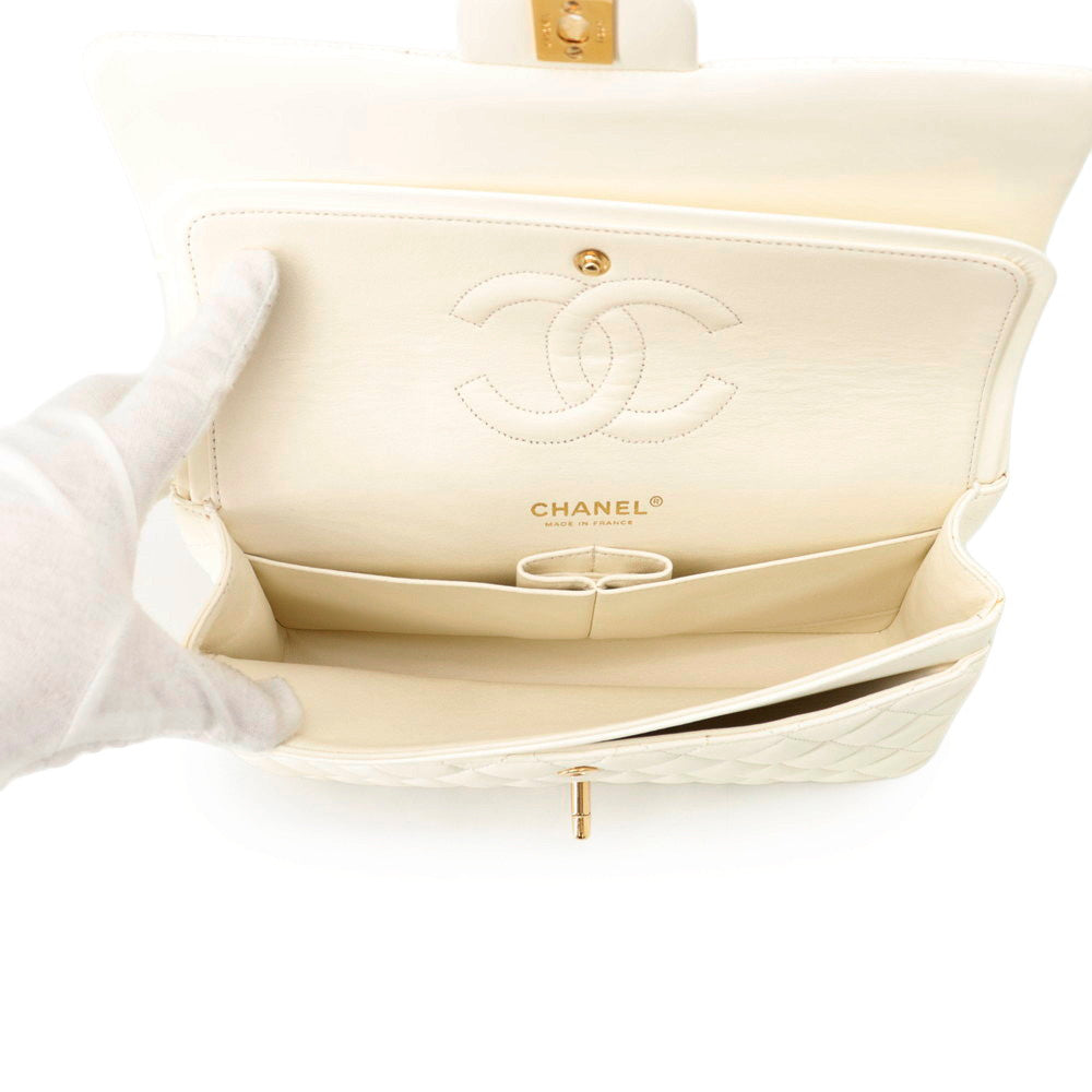 CHANEL Matelasse Double Flap Chain Shoulder Bag WhiteA01112 Lambskin Size 25