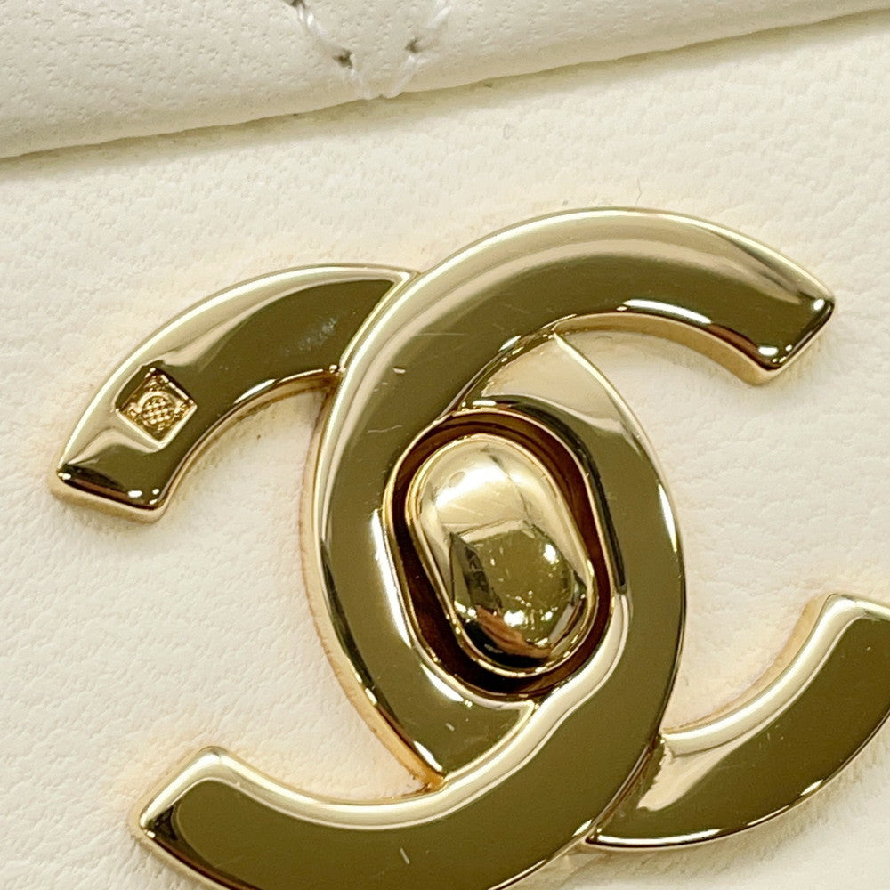 CHANEL Matelasse Double Flap Chain Shoulder Bag WhiteA01112 Lambskin Size 25