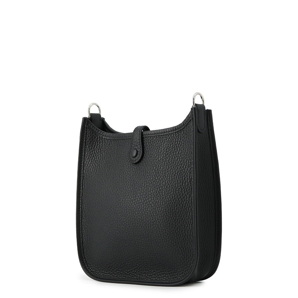HERMES Evelyne Long Black Taurillon Clemence Size TPM