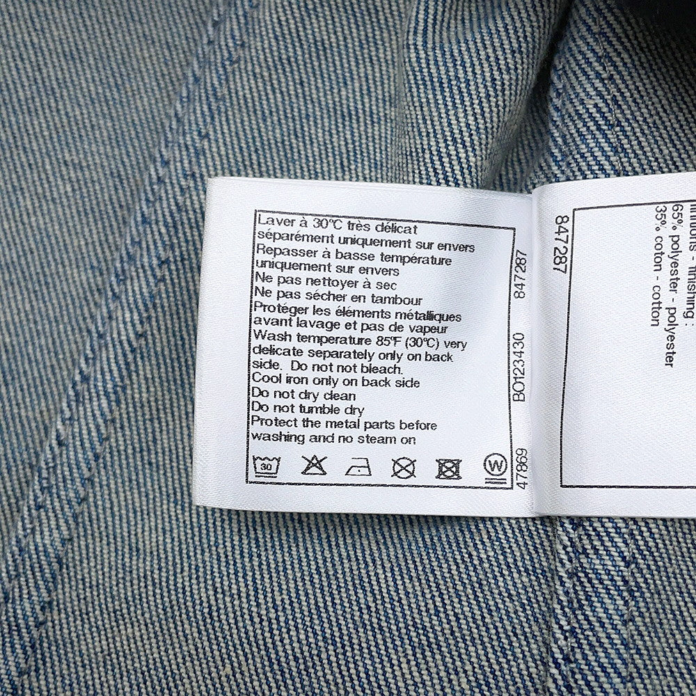 CHANEL Collarless denim jacket Size 38 BlueP70737 94% Cotton, 4% Elastopolyester, 2% Elastane