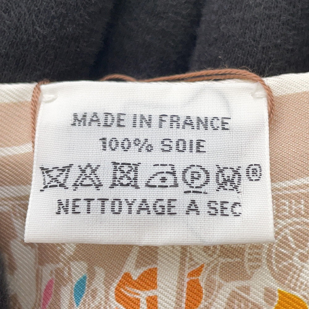 HERMES Twilly from the shadows of the Boulevard Blush / Jaune Doll / White Silk100%