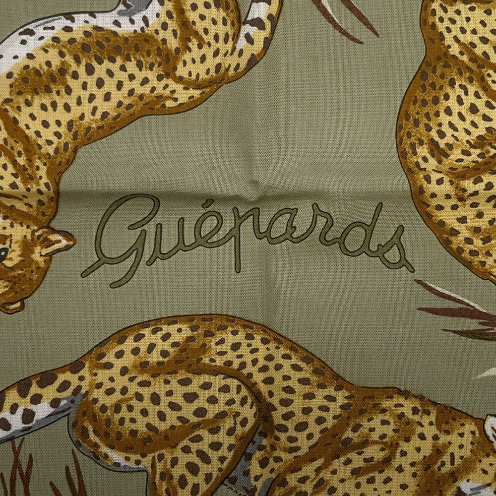 HERMES Carre Cheetah Size 80 Khaki/Gold/White Cotton100%