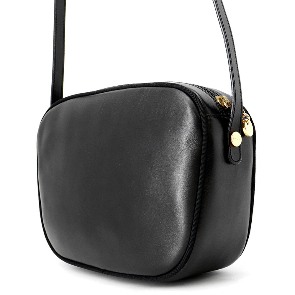 Ferragamo Vala Shoulder Bag BlackA214183 Leather