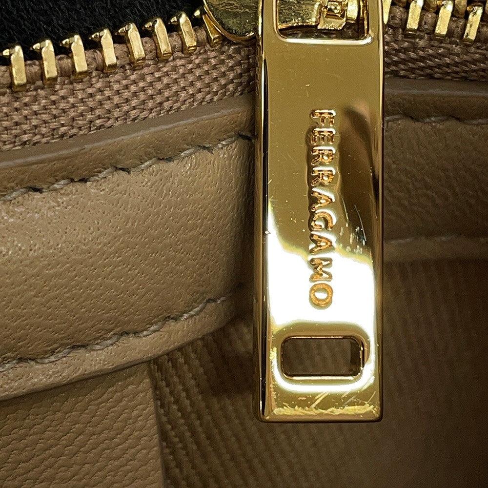 Ferragamo Beach Handbag Beige214988 765805 Canvas Size Small
