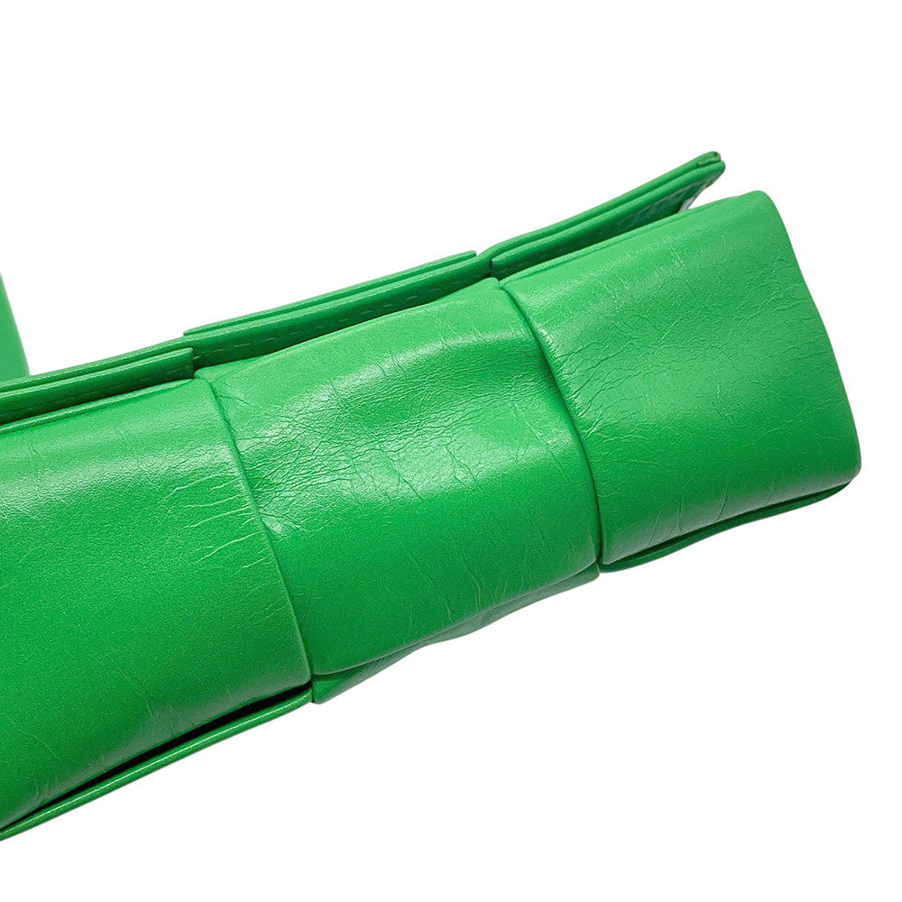 Bottega Veneta Maxi INTRECCIATO Candy Cassette Green Leather