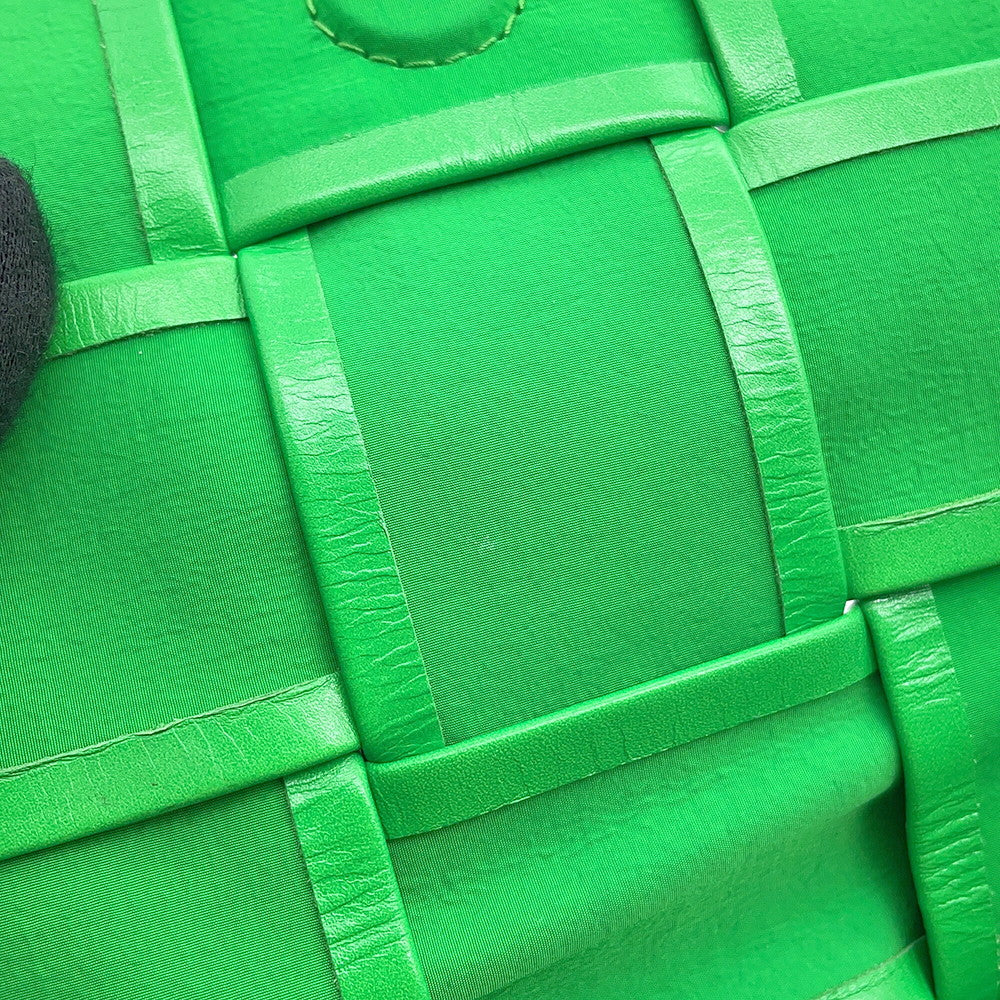 Bottega Veneta Maxi INTRECCIATO Candy Cassette Green Leather