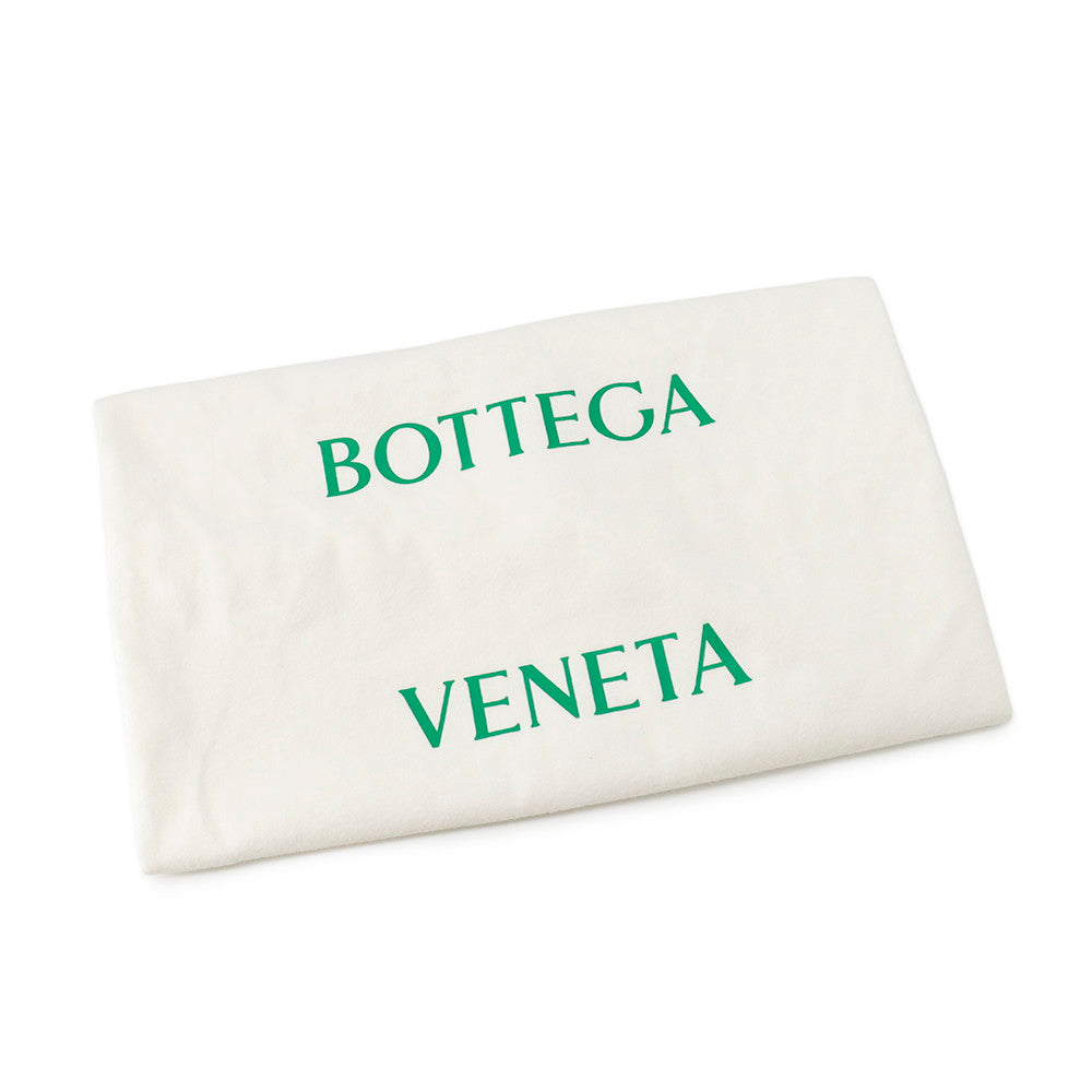 Bottega Veneta Maxi INTRECCIATO Paddet Cassette Shoulder Bag Black591970 Leather