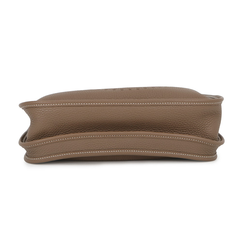 HERMES Evelyne3 Etoupe Taurillon Clemence Size PM
