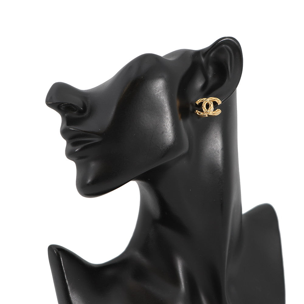 CHANEL CC Logo CC Mark Stud Quilted Earrings GoldABH240 B23662 Gold Plated