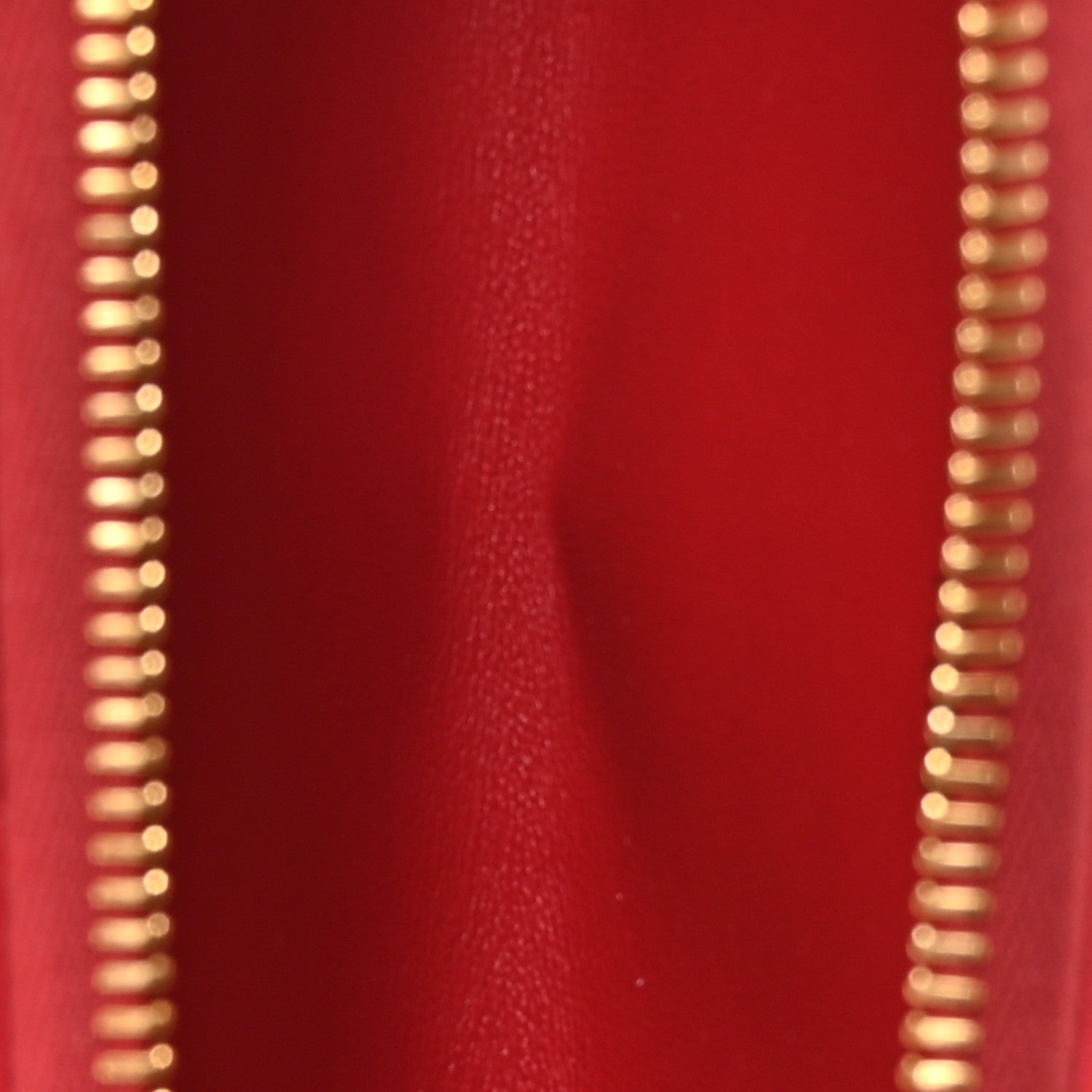 Nappa Matelasse Clutch With Strap Red