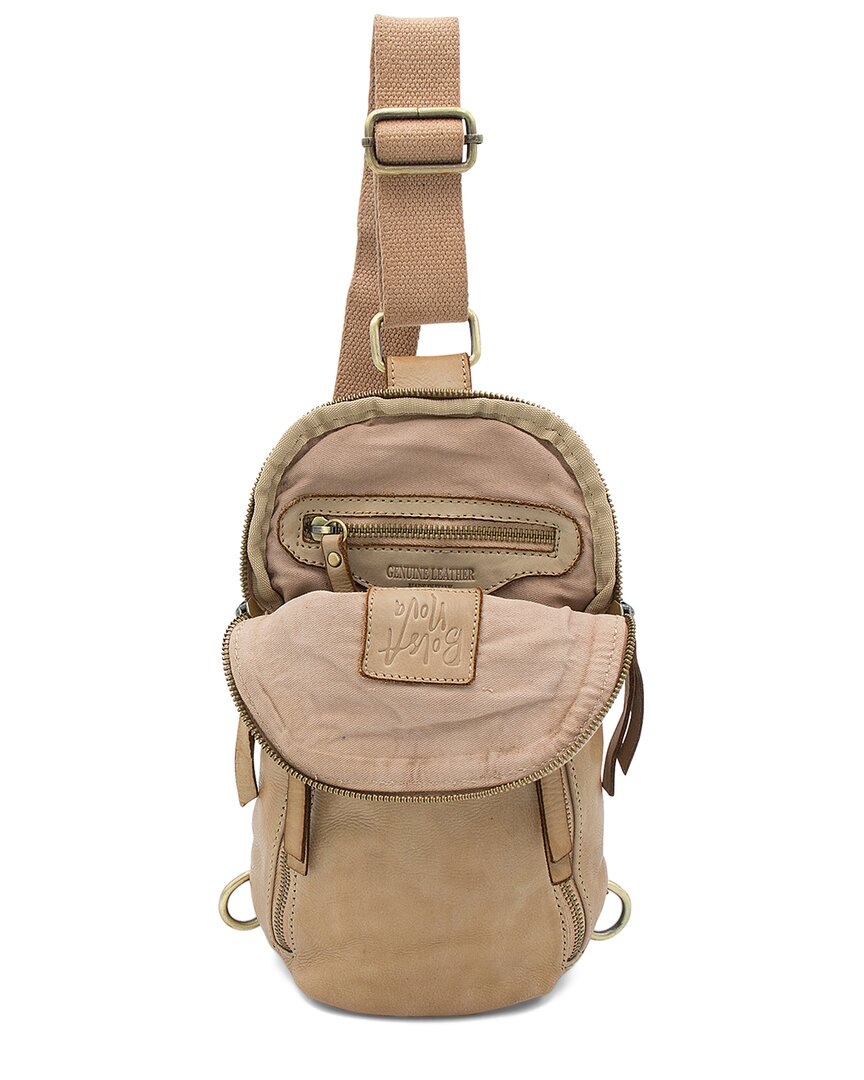 Bolsa Nova Logan Leather Sling Bag