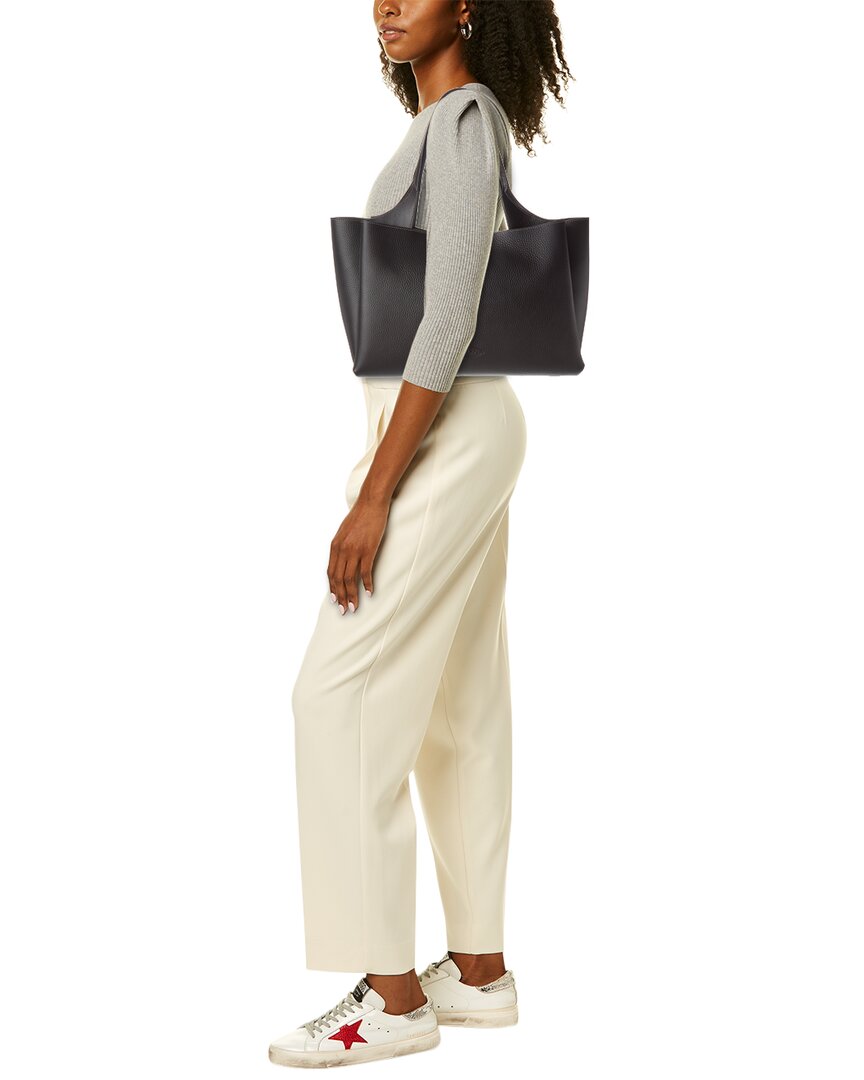 Tod’S Logo Medium Leather Tote