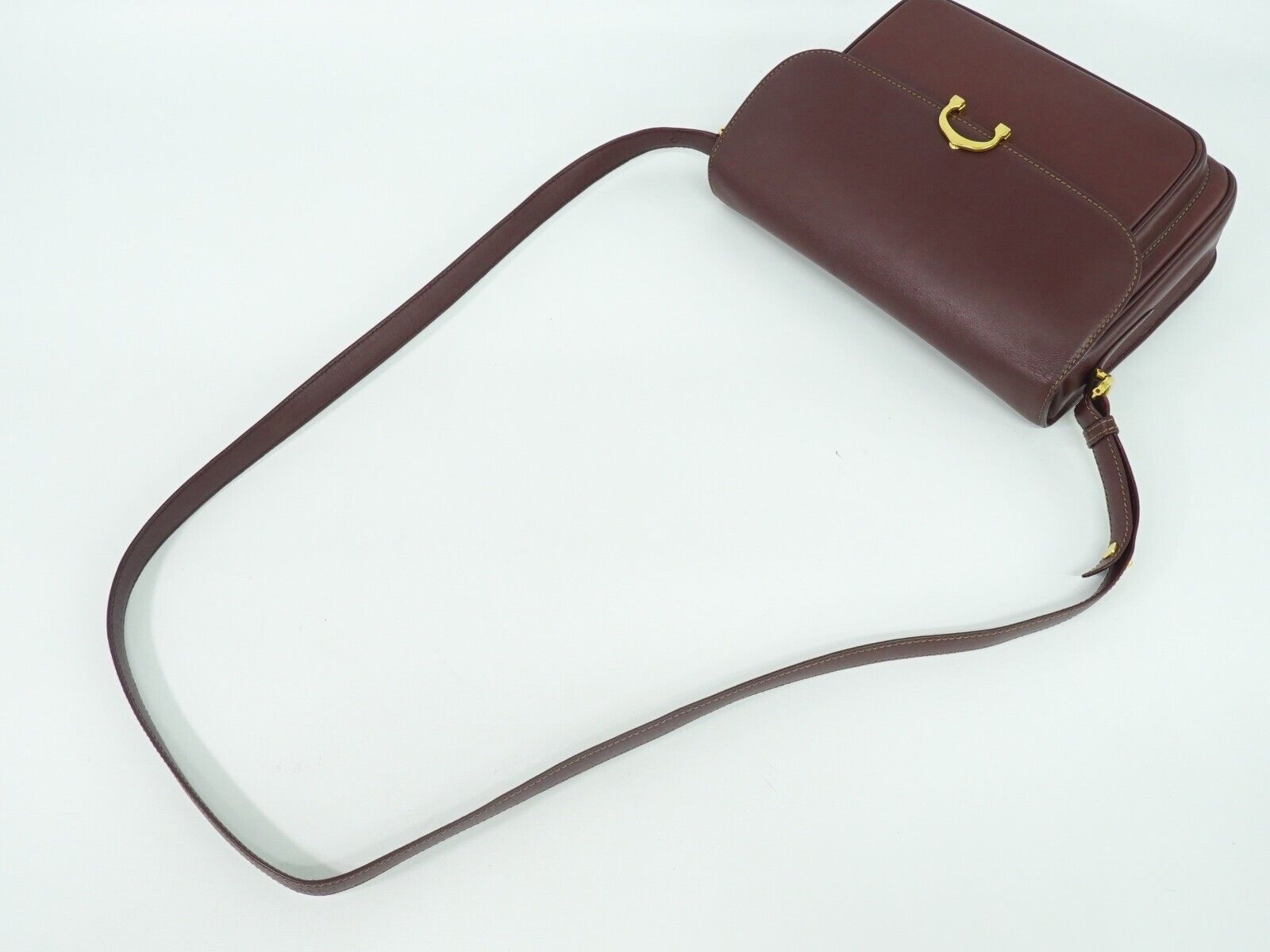 Cartier Must De Cartier Burgundy Leather Shoulder Bag (Authentic  )