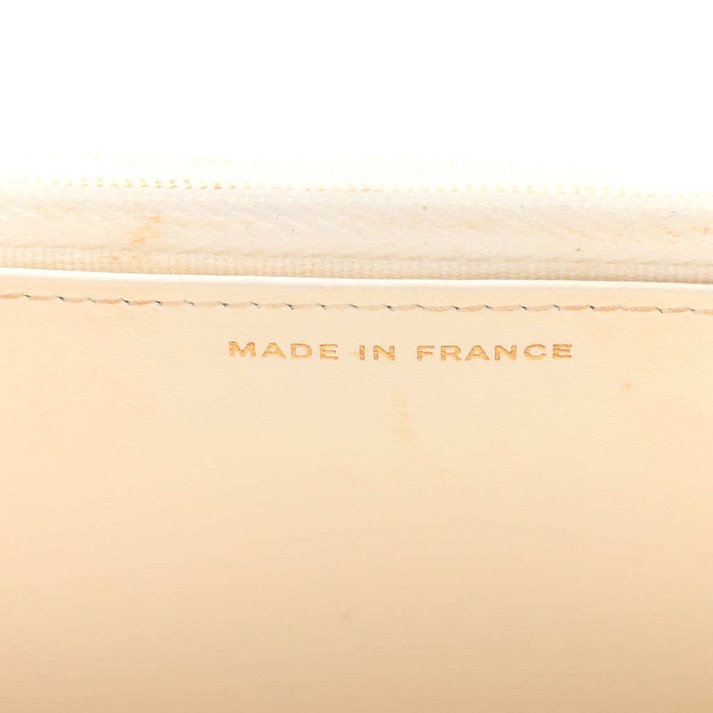 Caviar Quilted Wallet on Chain WOC White