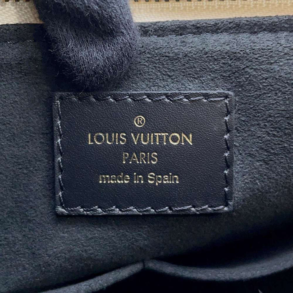 Louis Vuitton Tote V