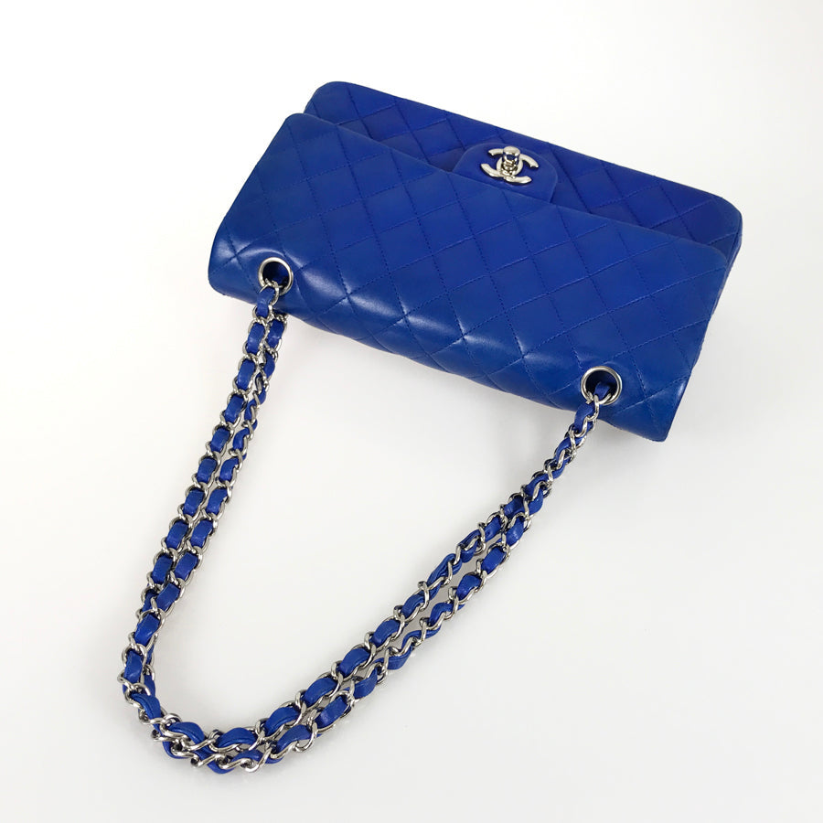 CHANEL Matelasse 25 Shoulder bag