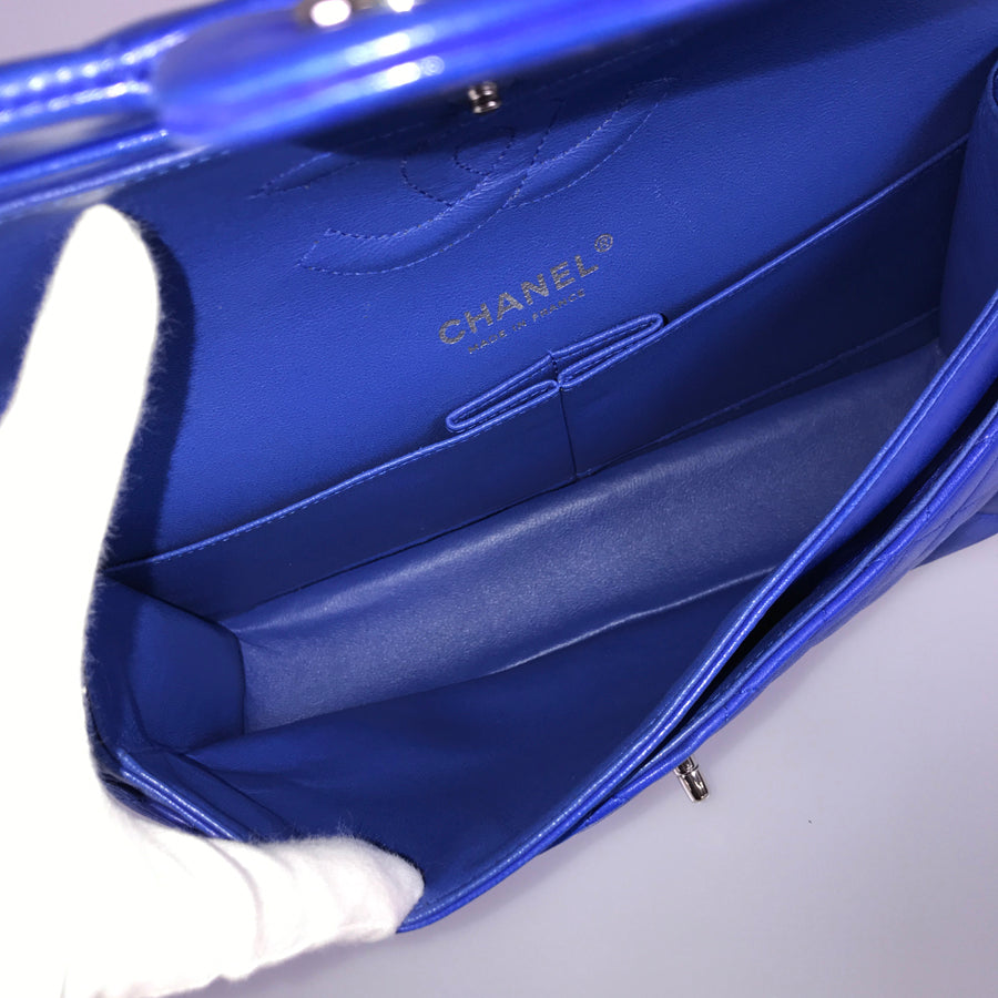 CHANEL Matelasse 25 Shoulder bag