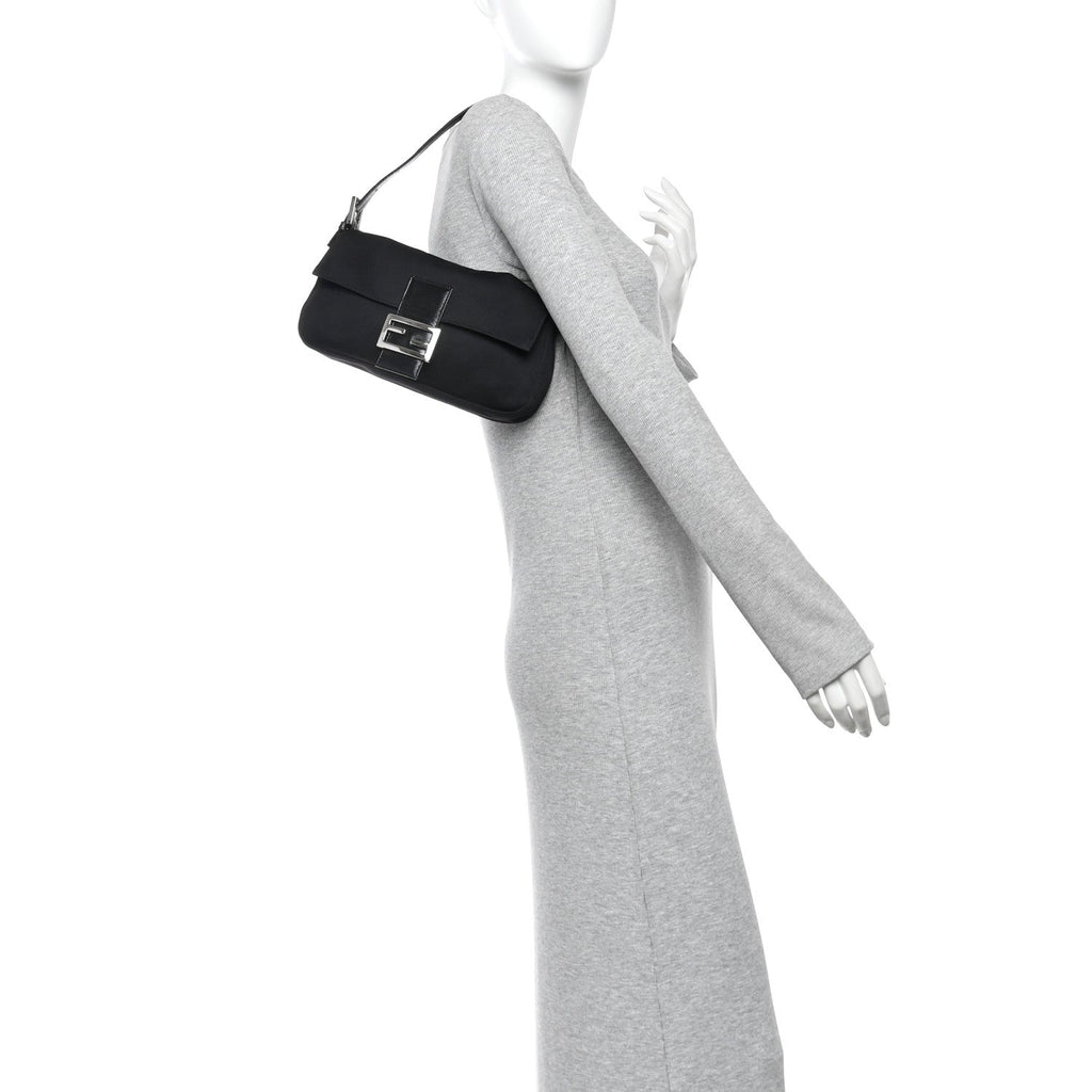 Neoprene Baguette Black