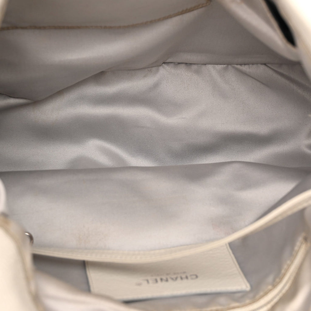 Glazed Calfskin XL On The Road Flap Light Grey