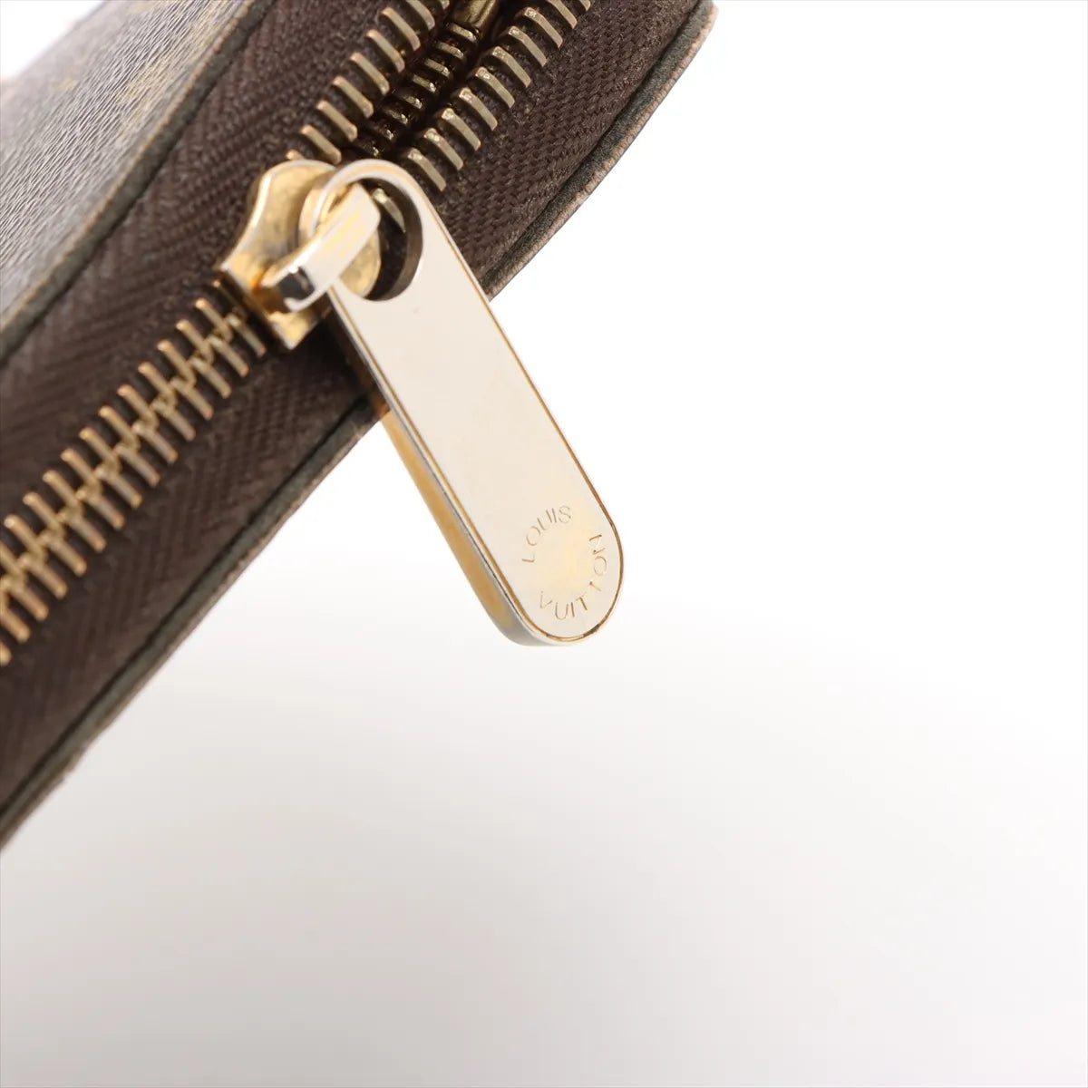 Louis Vuitton Monogram Zippy Wallet