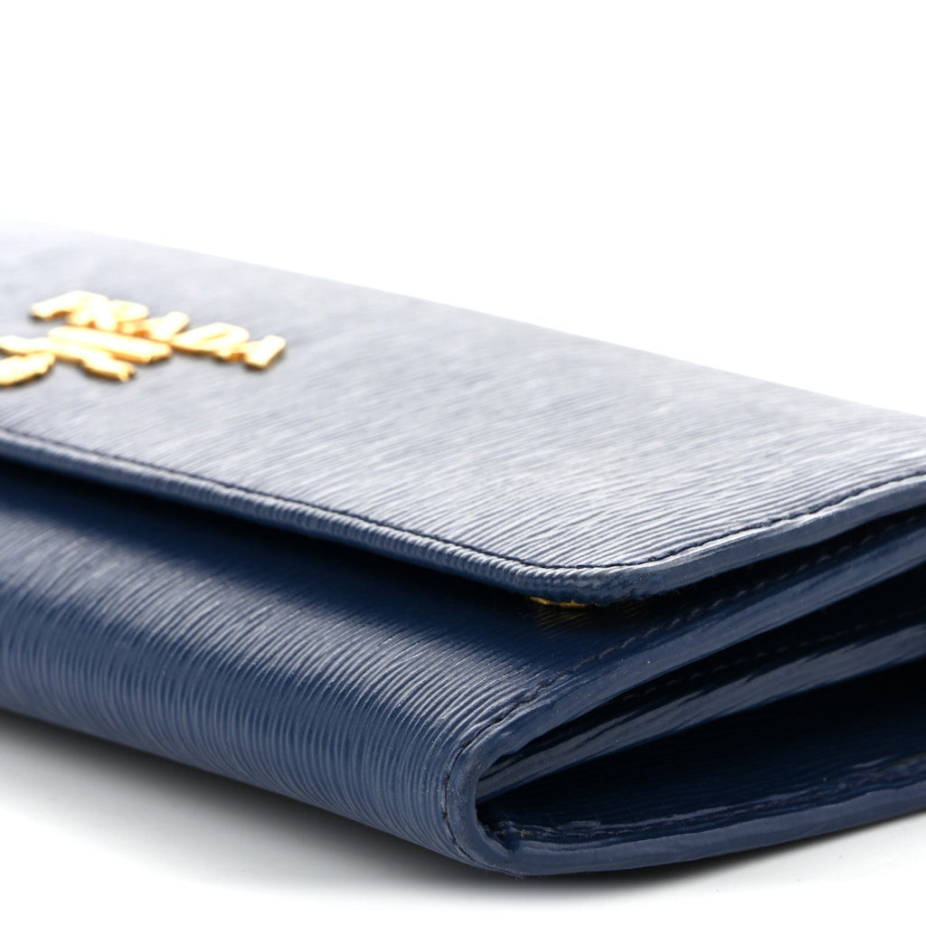 Saffiano Wallet on Chain Bluette