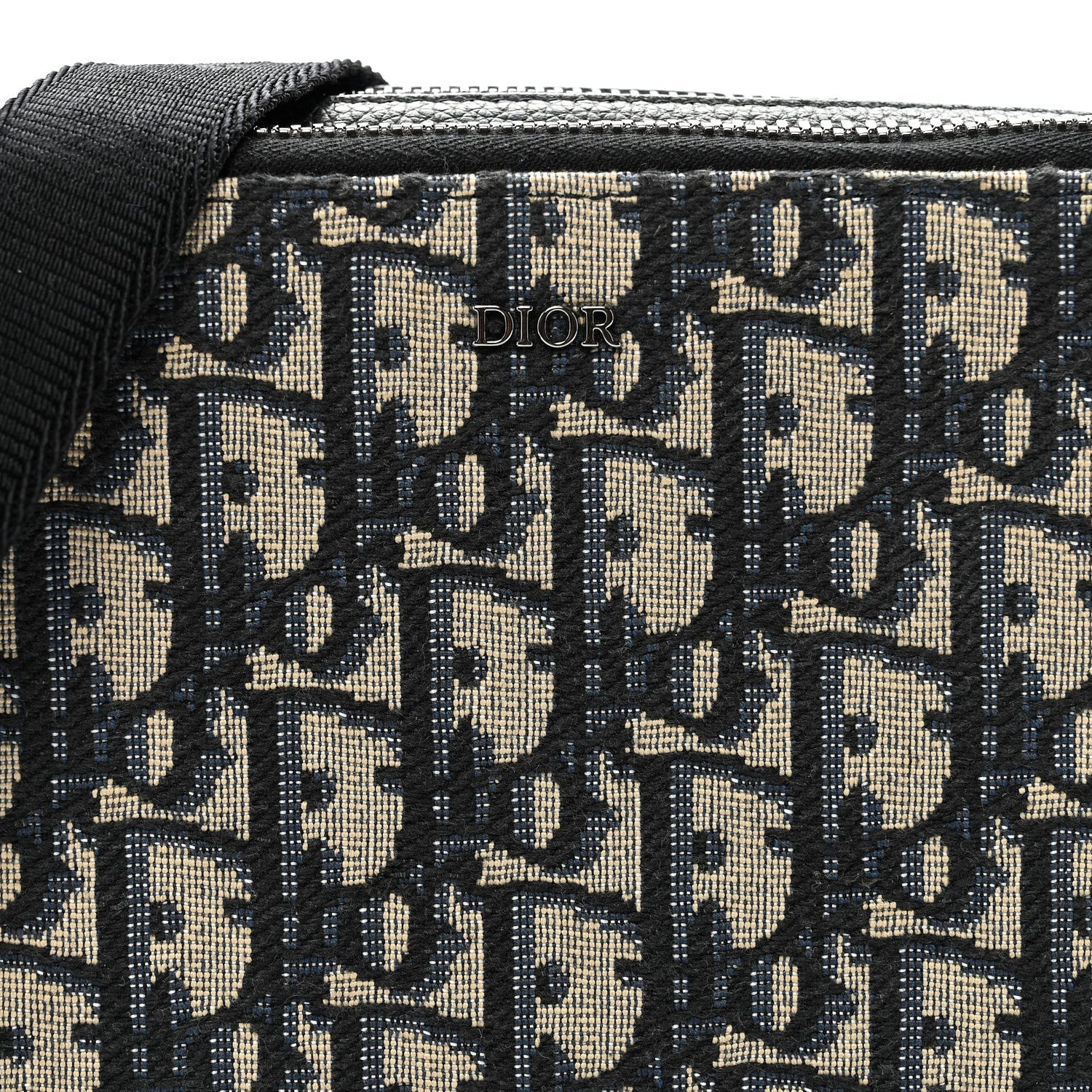Oblique Messenger Pouch Black