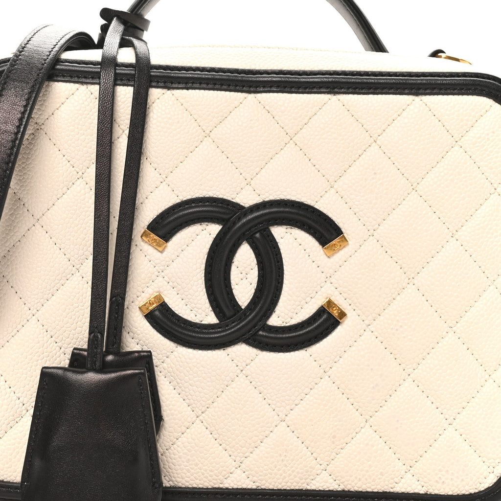 Caviar Quilted Large CC Filigree Vanity Case White Black