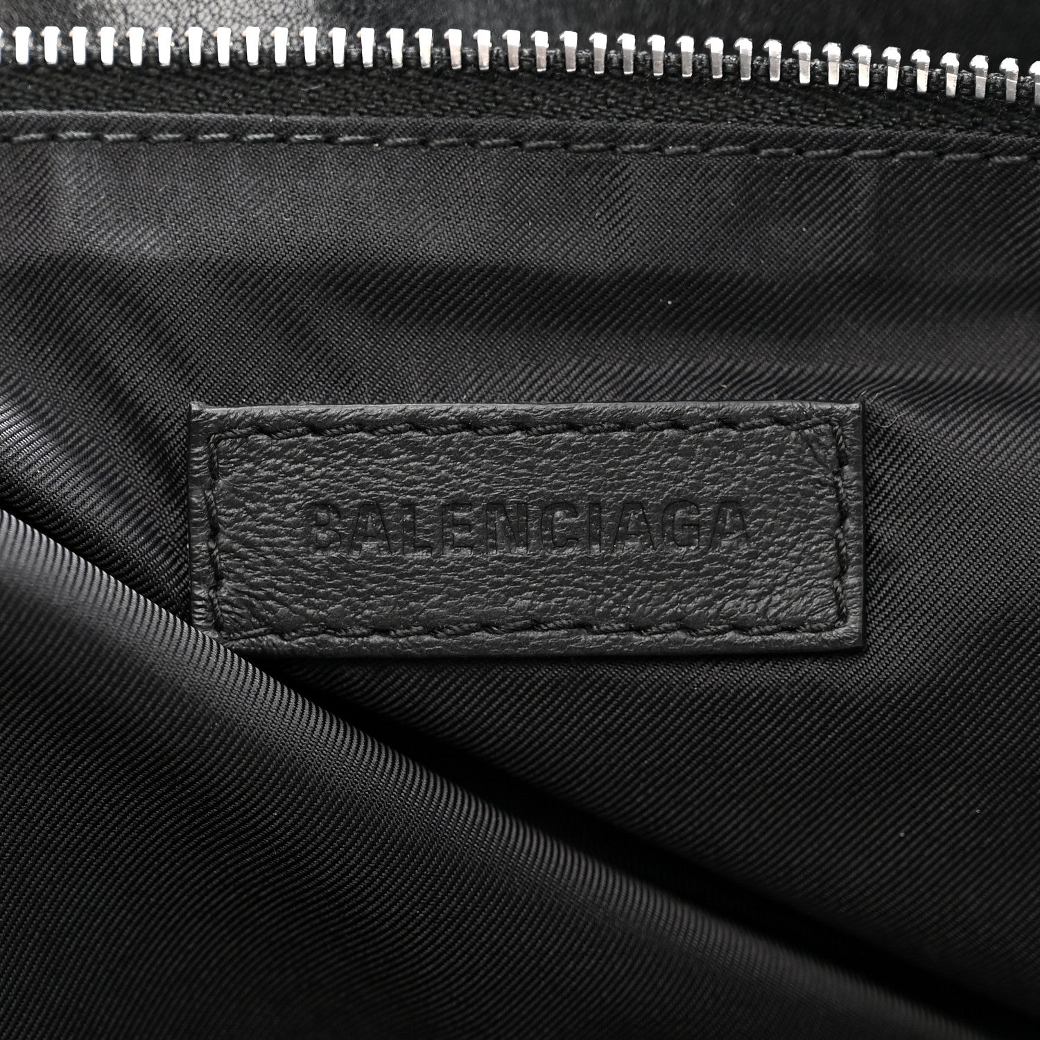 Agneau Large Grungy Messenger Black