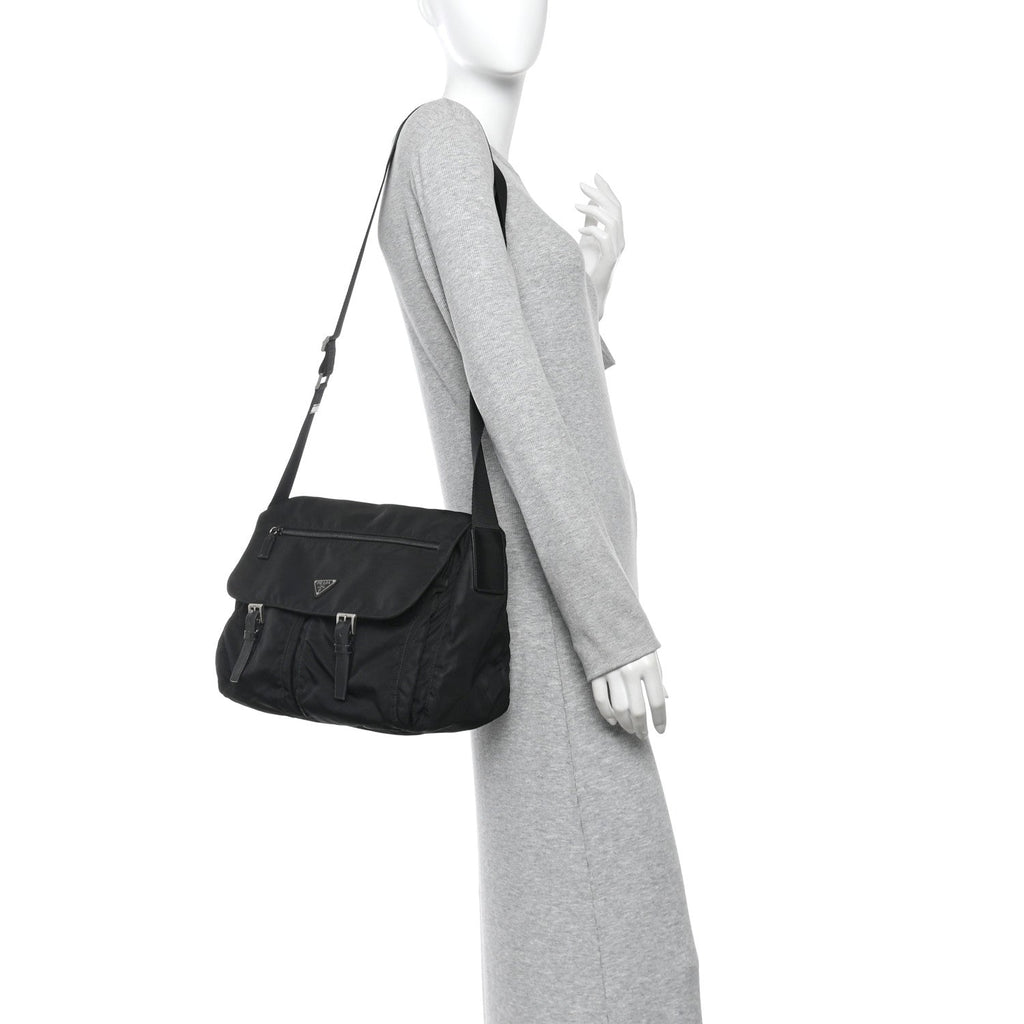Nylon Vela Sport Messenger Bag Black
