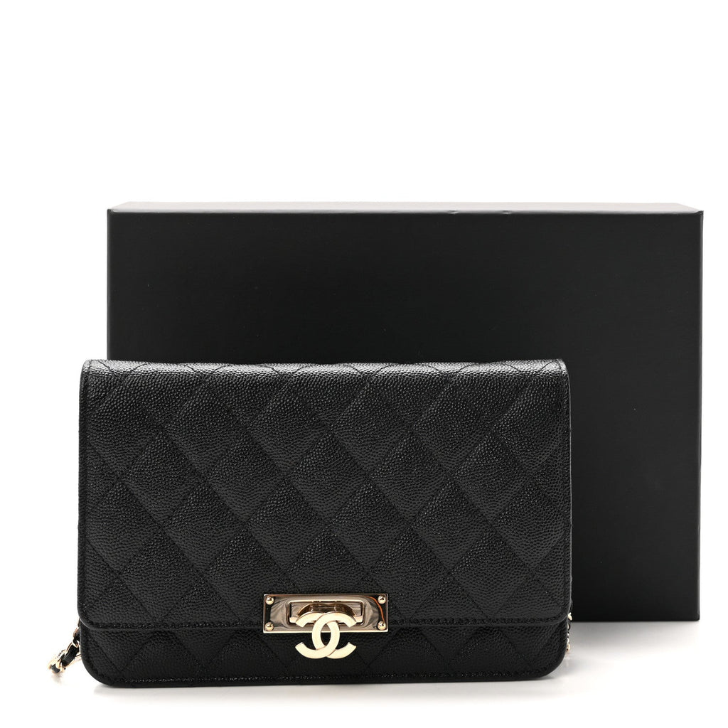 Caviar Quilted Golden Class Wallet On Chain WOC Black