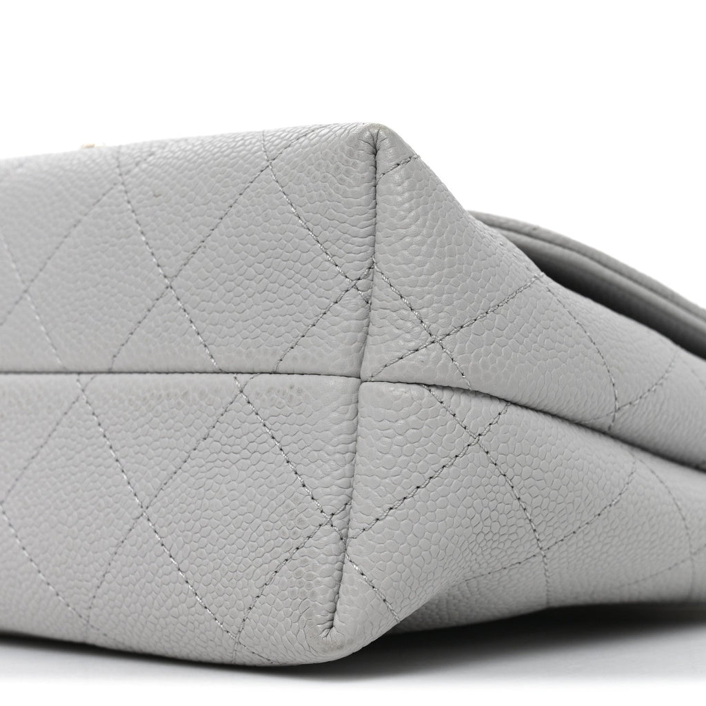 Caviar Quilted City Walk Flap Light Grey