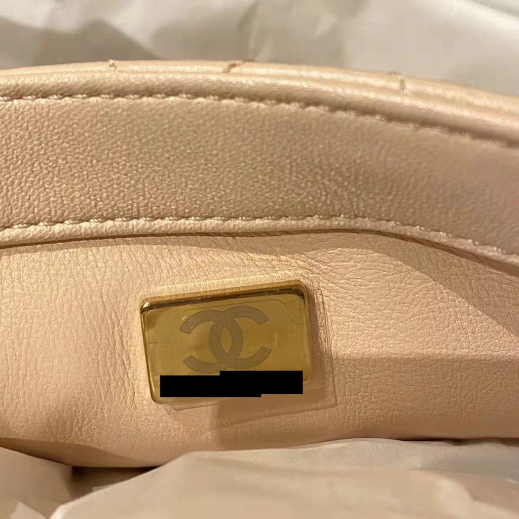 Chanel 22C Pearl Crush Mini Square Flap bag Lambskin Light Pink