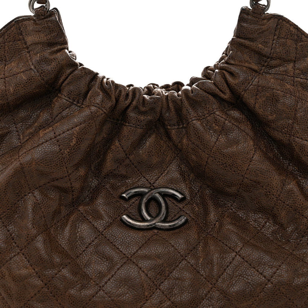 Distressed Glazed Caviar Quilted Large Elastic Tote Brown